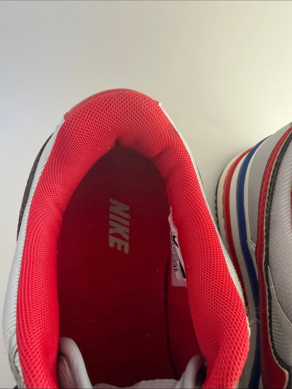 Nike Womens Vandal 2k Sneakers Platform size 7.5
